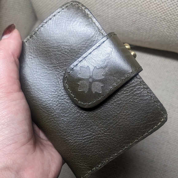 Patricia Nash Iberia Wallet In Vintage Distressed Soft Olive Colored Leather​ - Picture 12 of 12